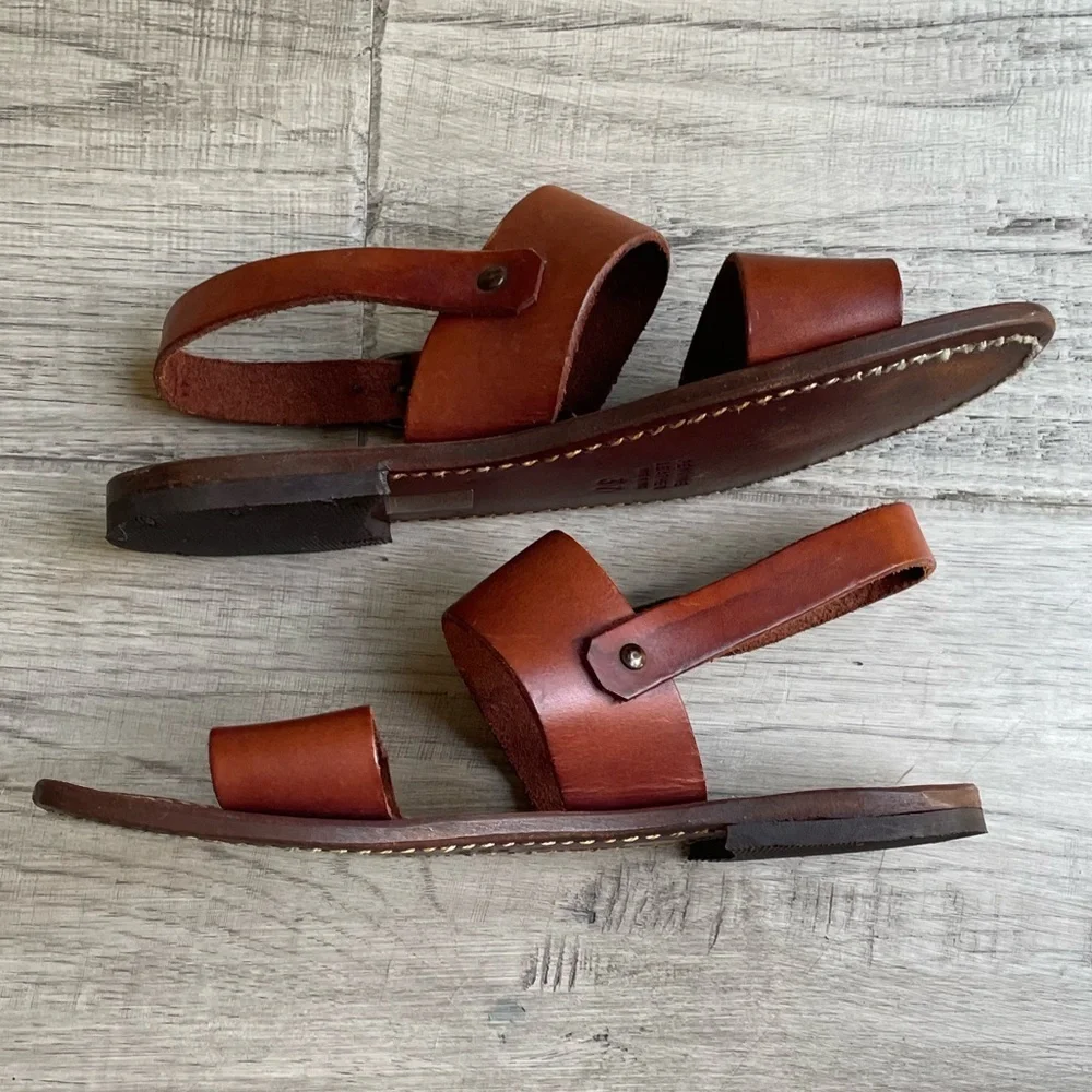 Samuji Leather 2 Strap Sandal W/Heel Strap Adjustable Buckle Closure Brown SZ 6